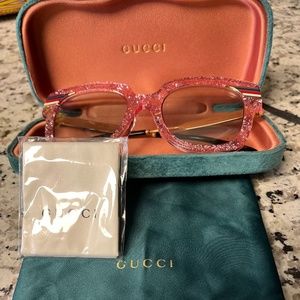 Authentic Gucci sun glasses